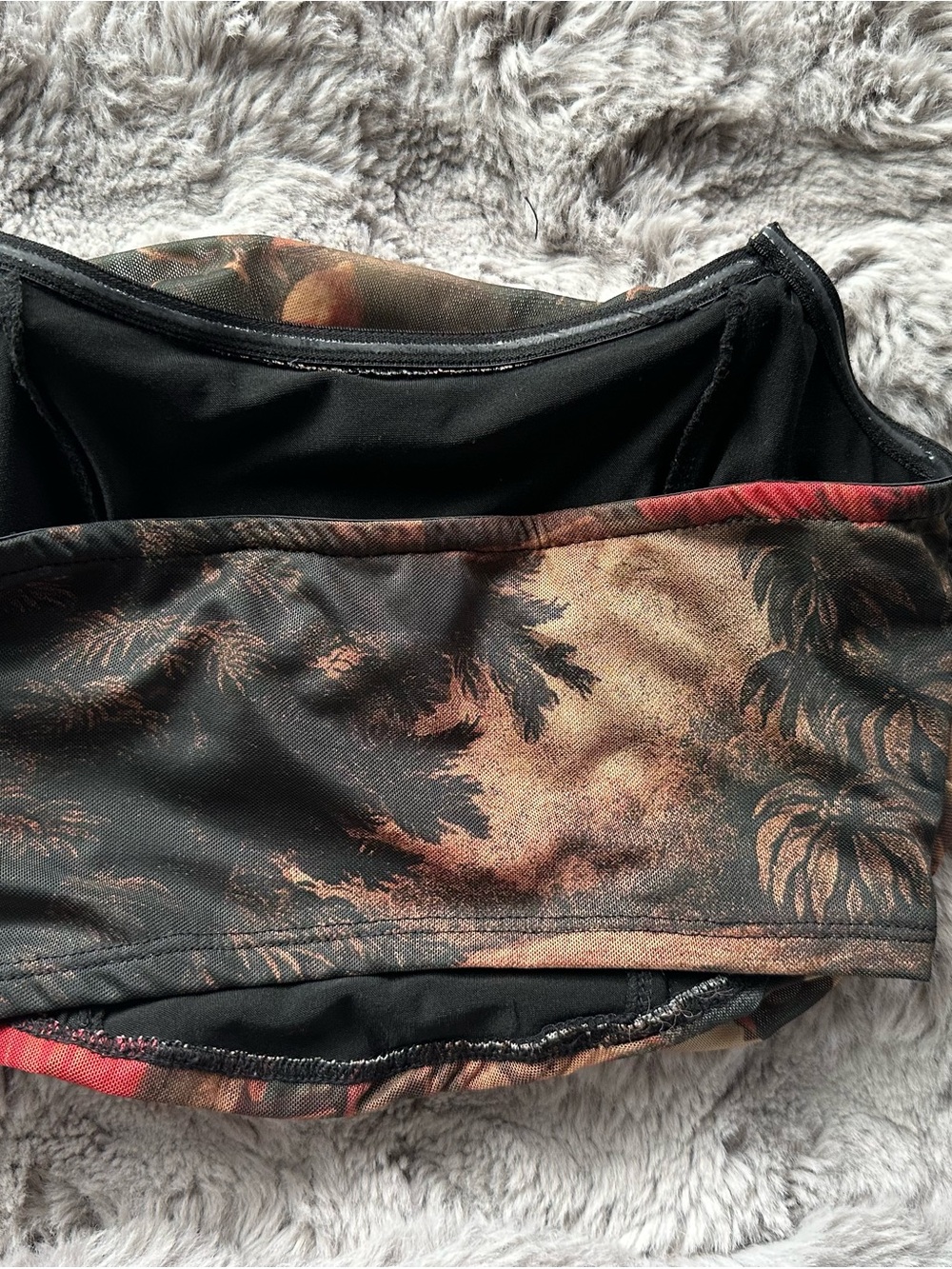 SHEIN Art-Print Ruched Bandeau Top in Multicolor - Picture 4 of 5